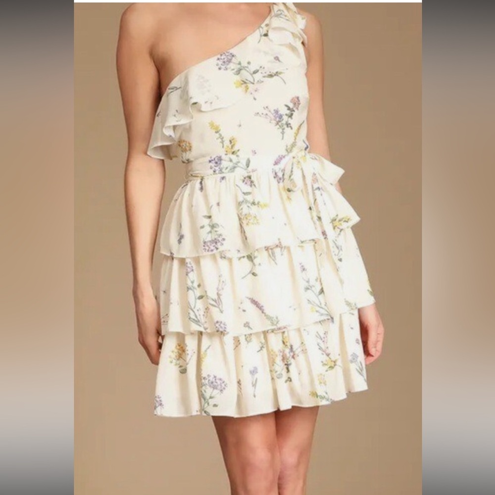 Lulu's Cream Floral One-Shoulder Dress